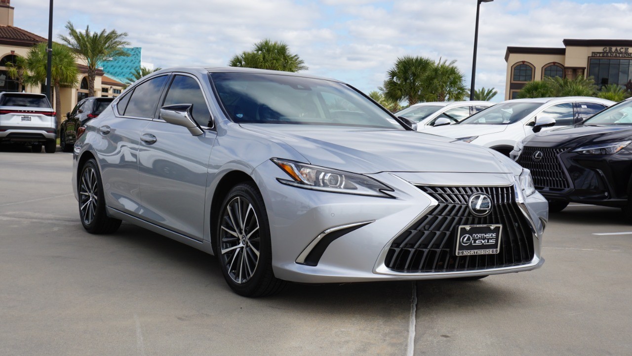 2023 Lexus ES 350 photo 3