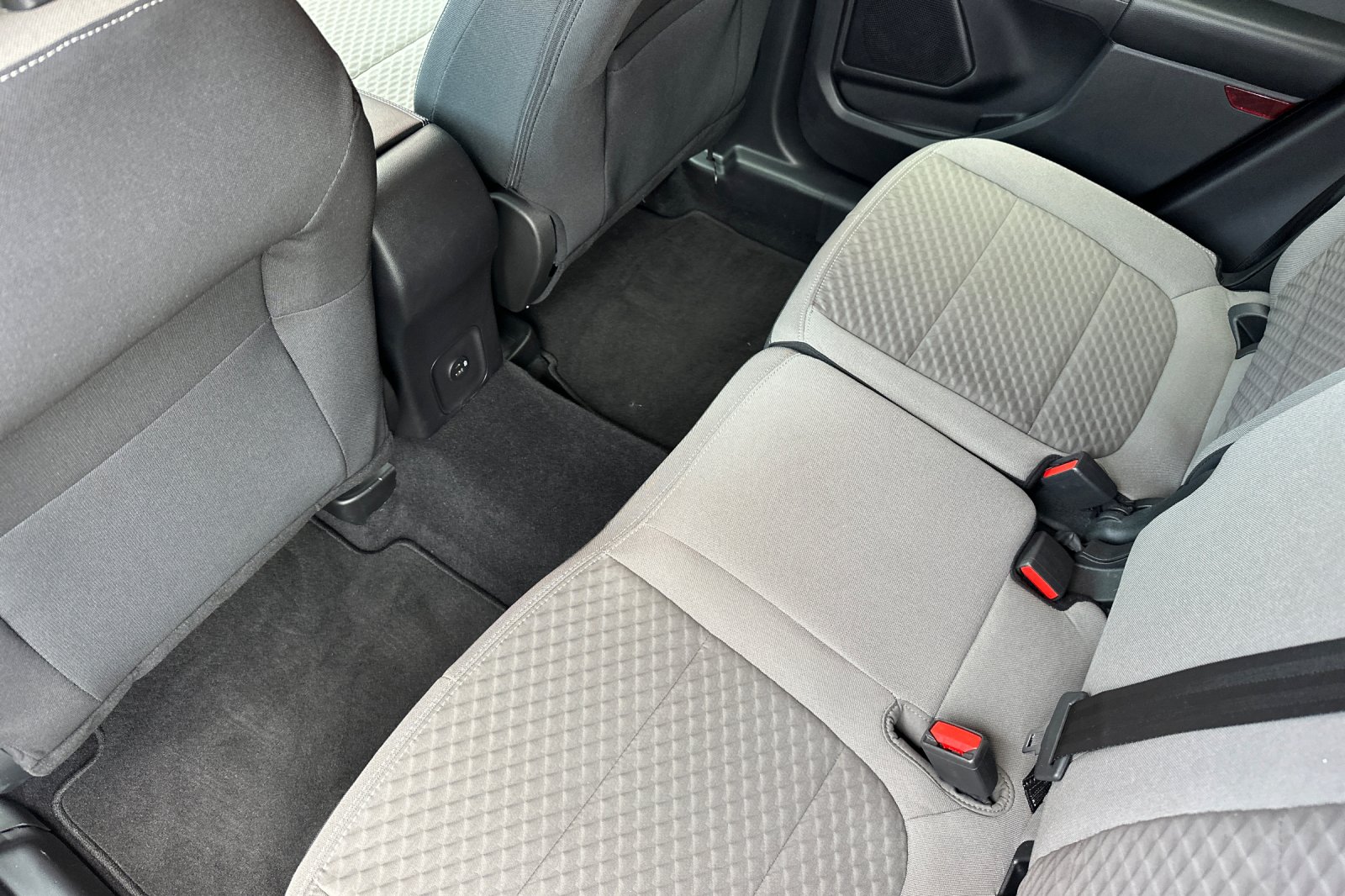 2022 Ford Escape SE photo 7