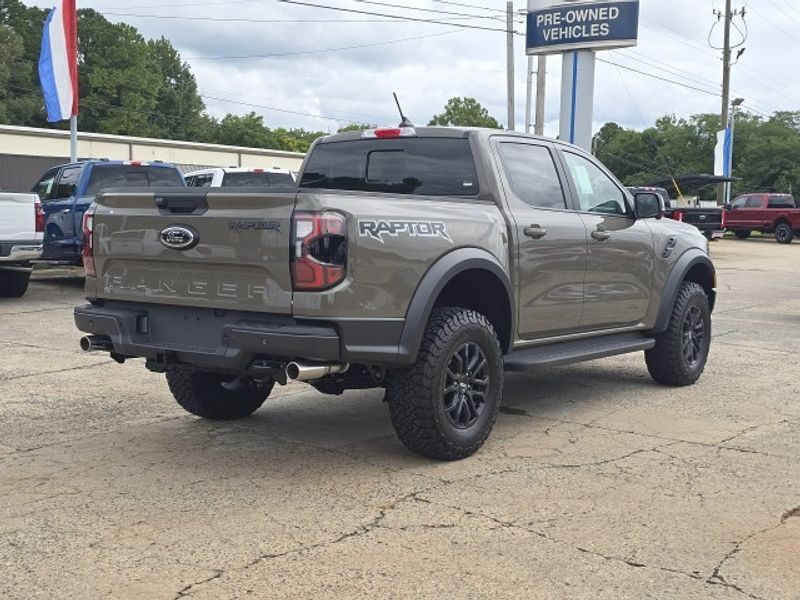 2025 Ford Ranger Raptor photo 3