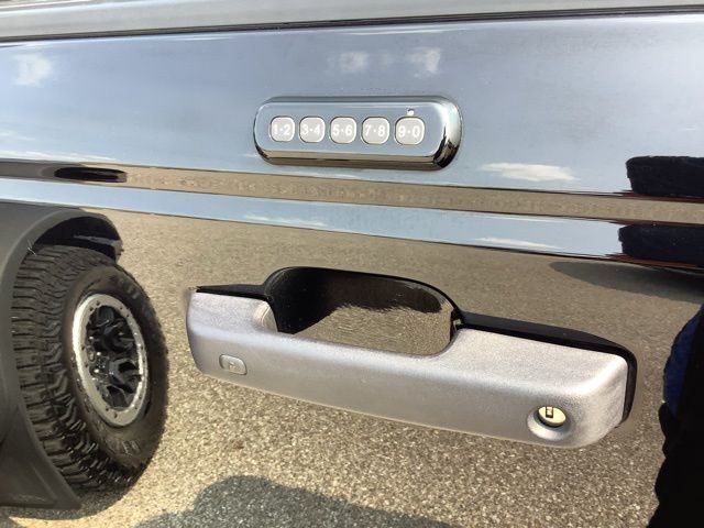 2022 Ford Bronco Badlands photo 24