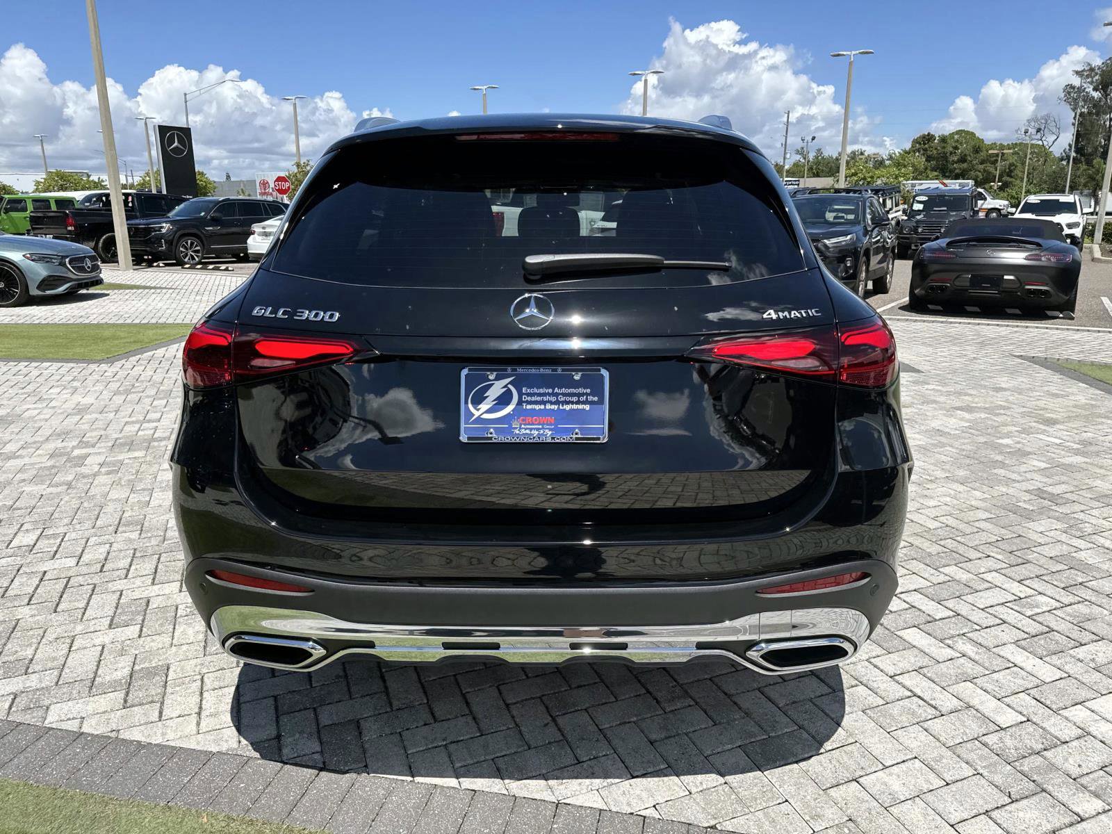 2026 Mercedes Benz GLC 300 4MATIC photo 4