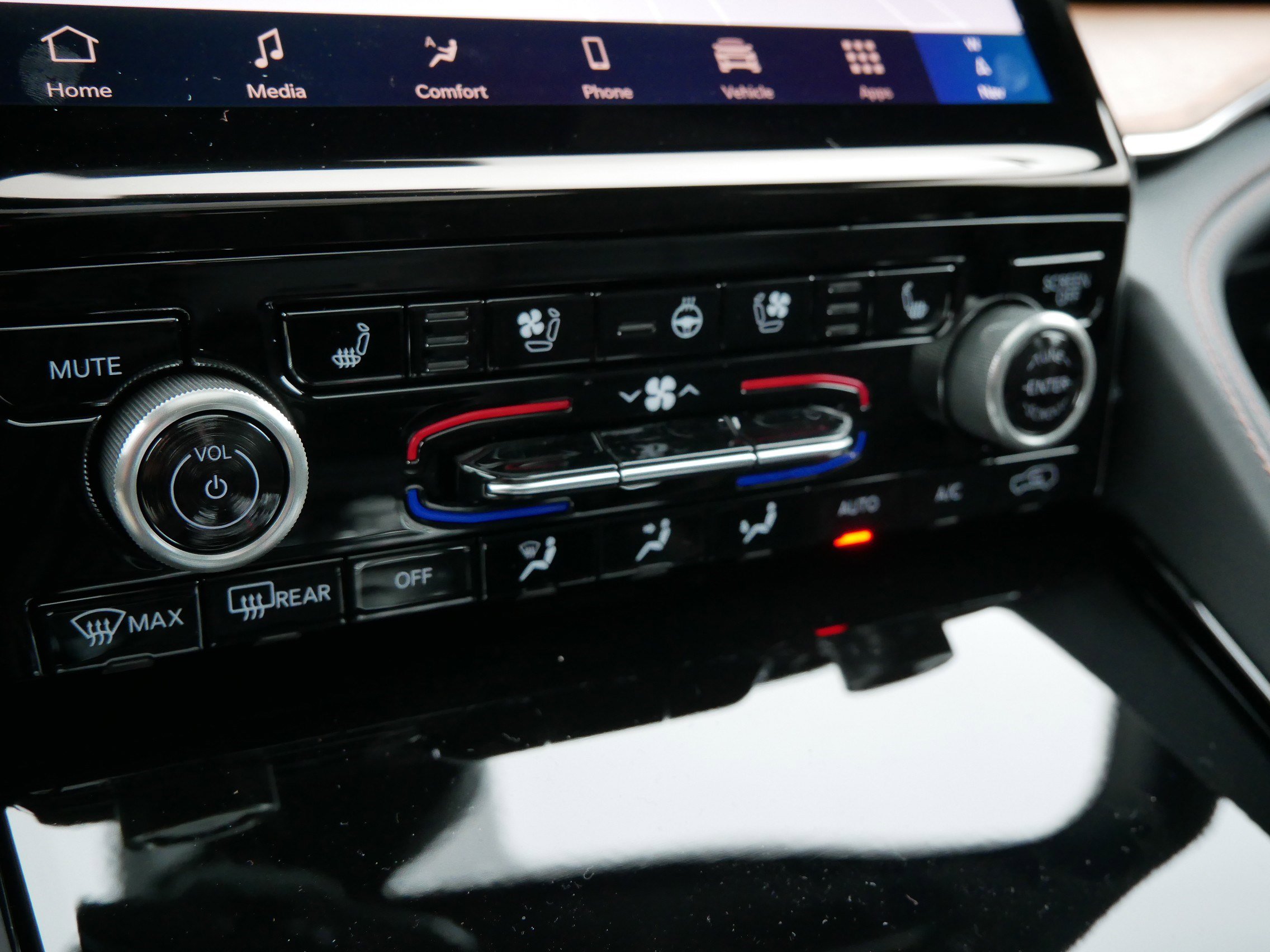 2025 Jeep Grand Cherokee Summit Reserve photo 10