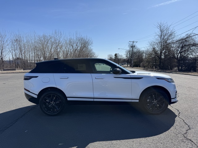 2026 Land Rover Range Rover Velar SE photo 5