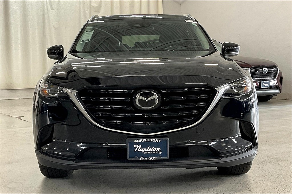 2022 Mazda CX-9 Touring photo 2