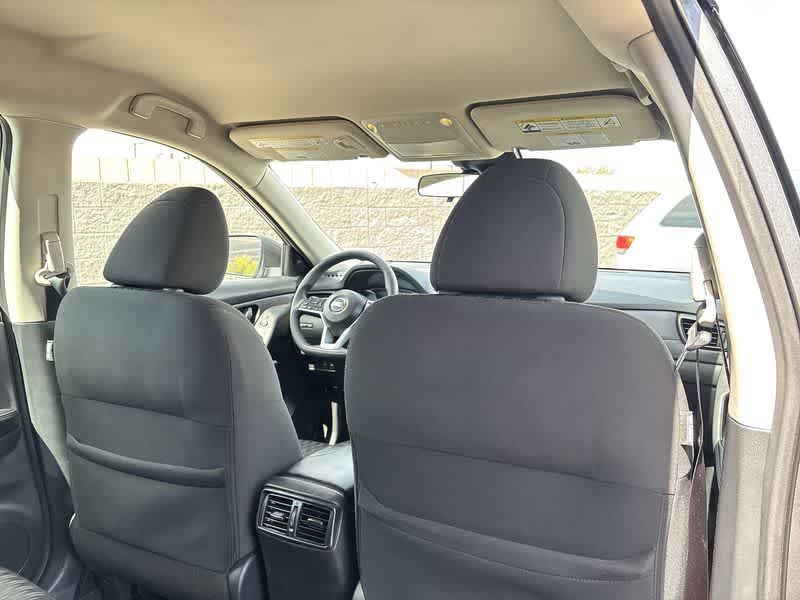 2019 Nissan Rogue S photo 16