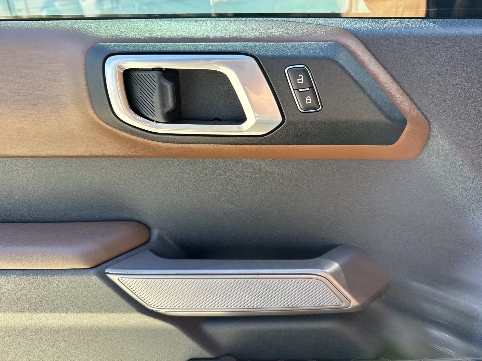 2023 Ford Bronco Base Big Bend Black Diamond Outer Banks photo 17
