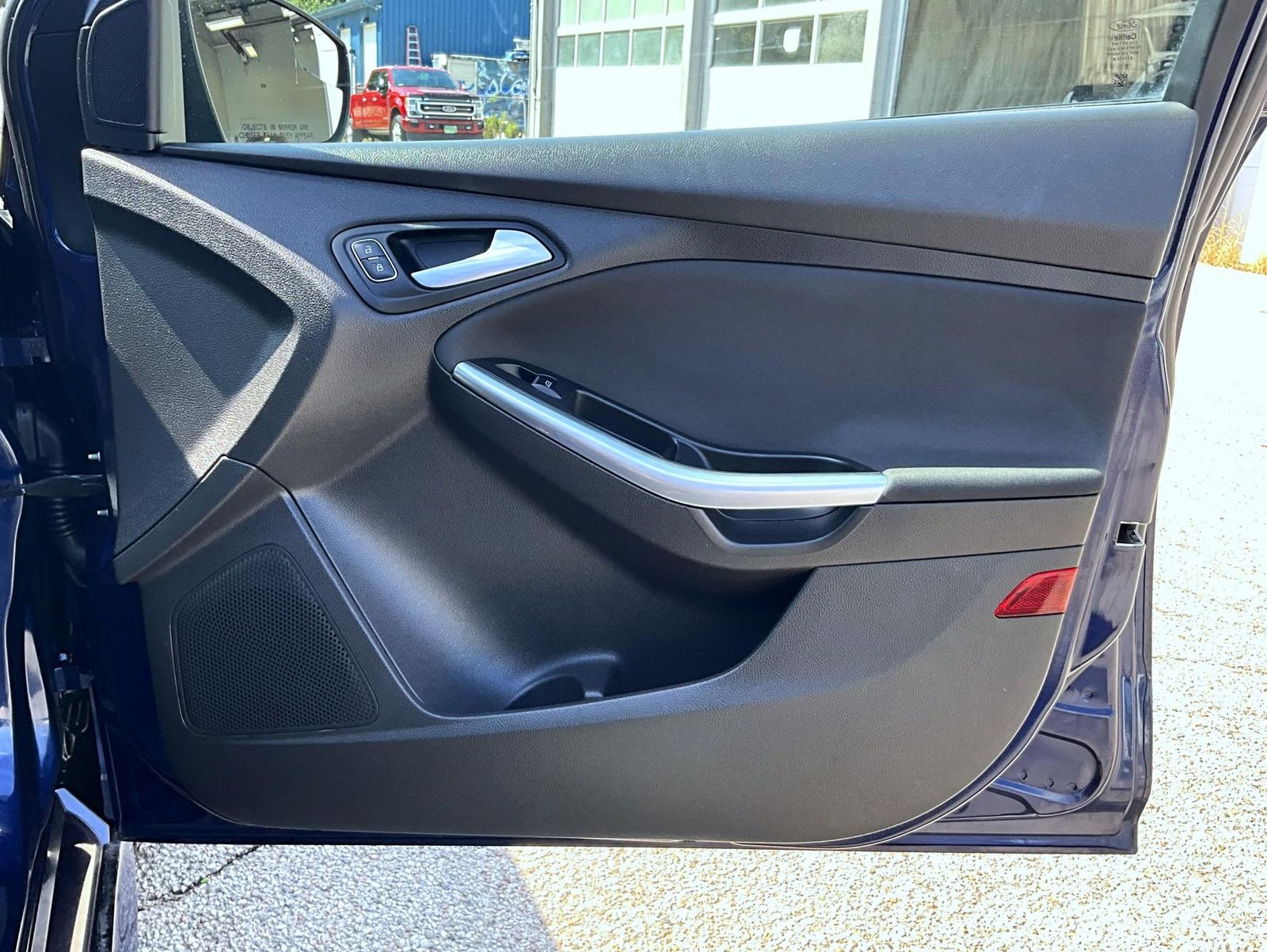 2017 Ford Focus ST photo 16