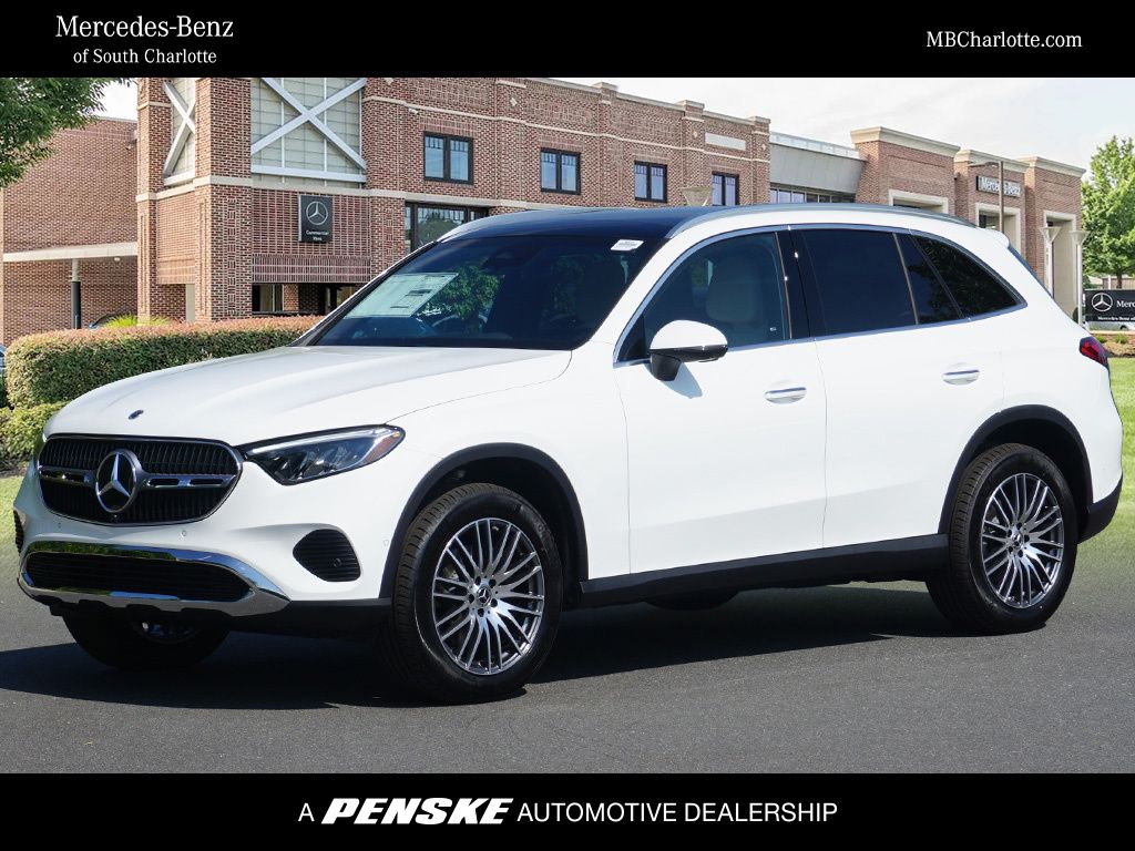 2026 Mercedes-Benz GLC Base's photo