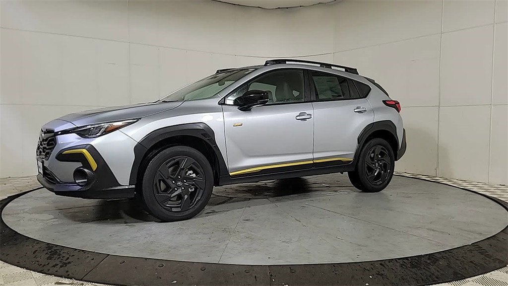 2024 SUBARU CROSSTREK - Image 4