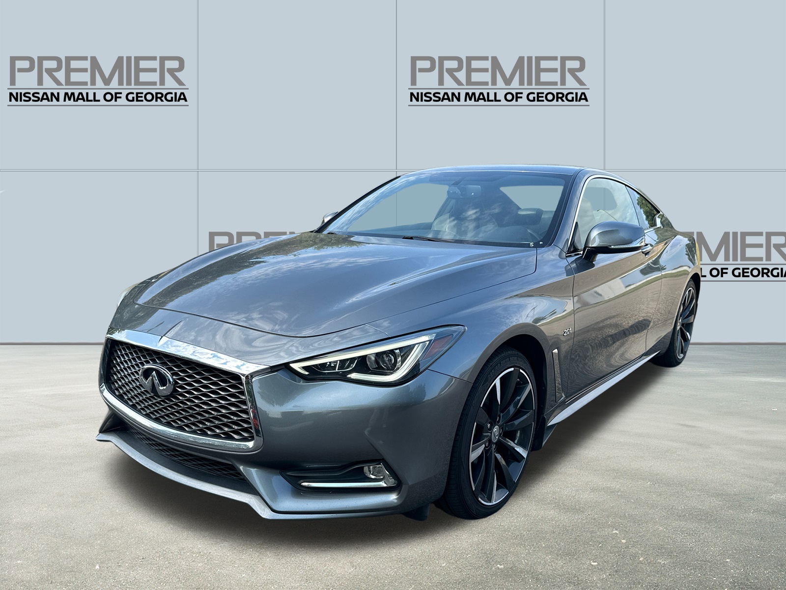 2017 INFINITI Q60 Coupe Premium's photo