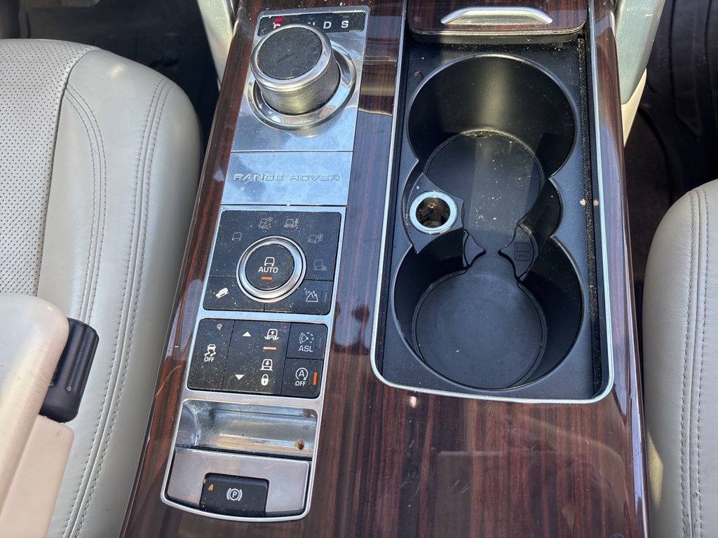 2015 Land Rover Range Rover SuperCharged photo 34
