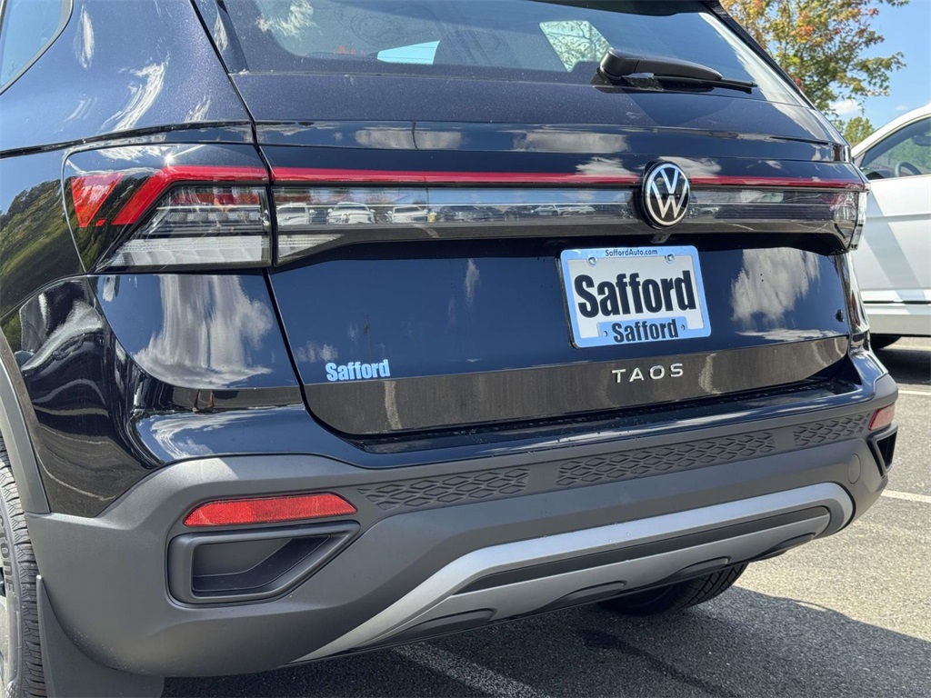 2025 Volkswagen Taos S photo 10
