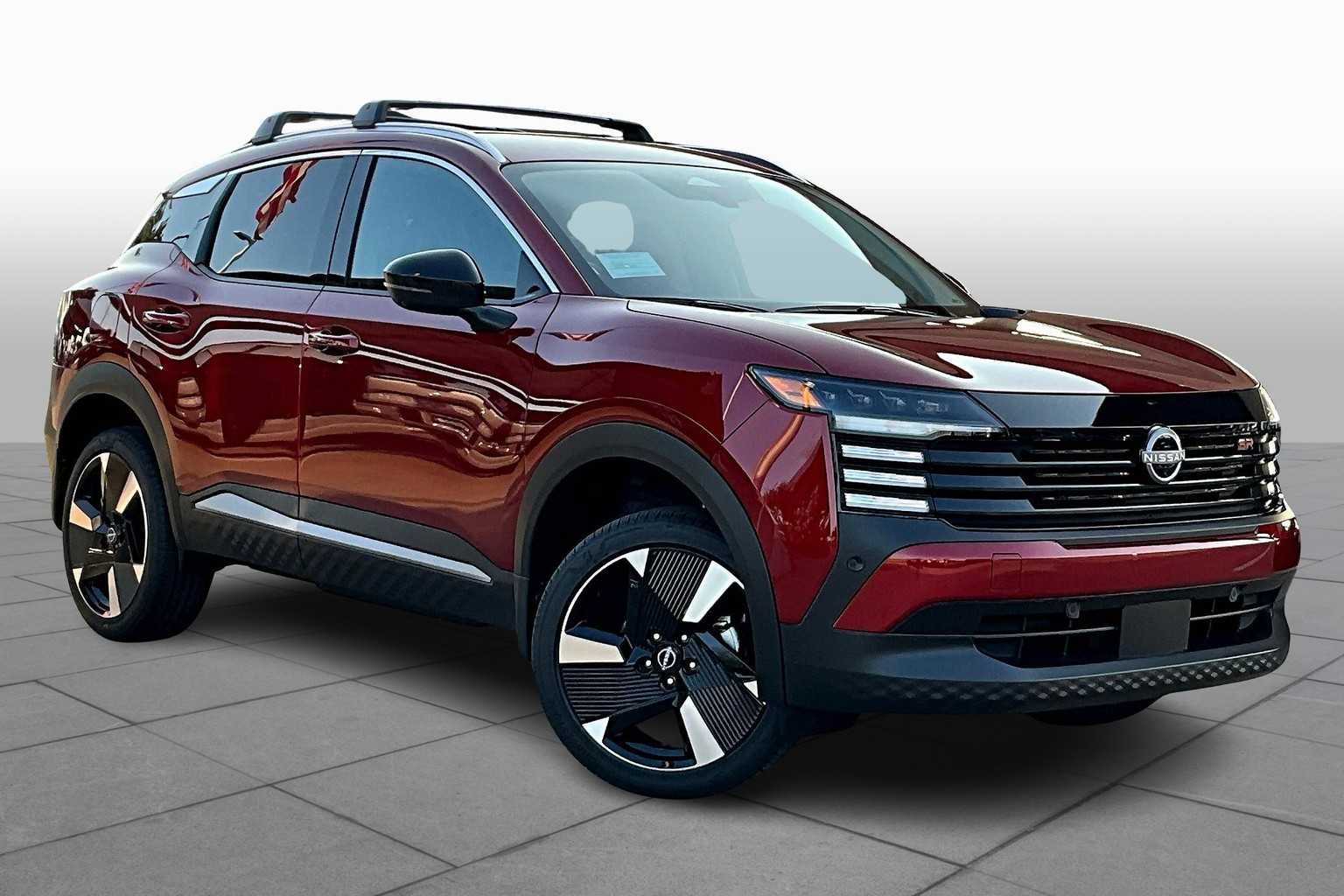 2026 Nissan Kicks SR photo 2