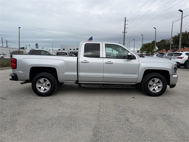 Used 2018 Chevrolet Silverado 1500 LT with VIN 1GCRCREH3JZ294363 for sale in Venice, FL