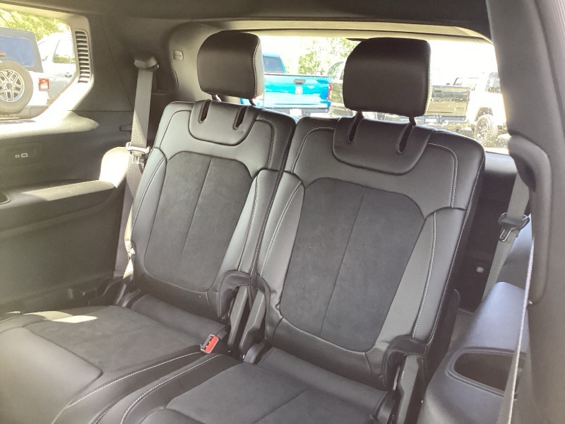 2025 Jeep Grand Cherokee Altitude X photo 15