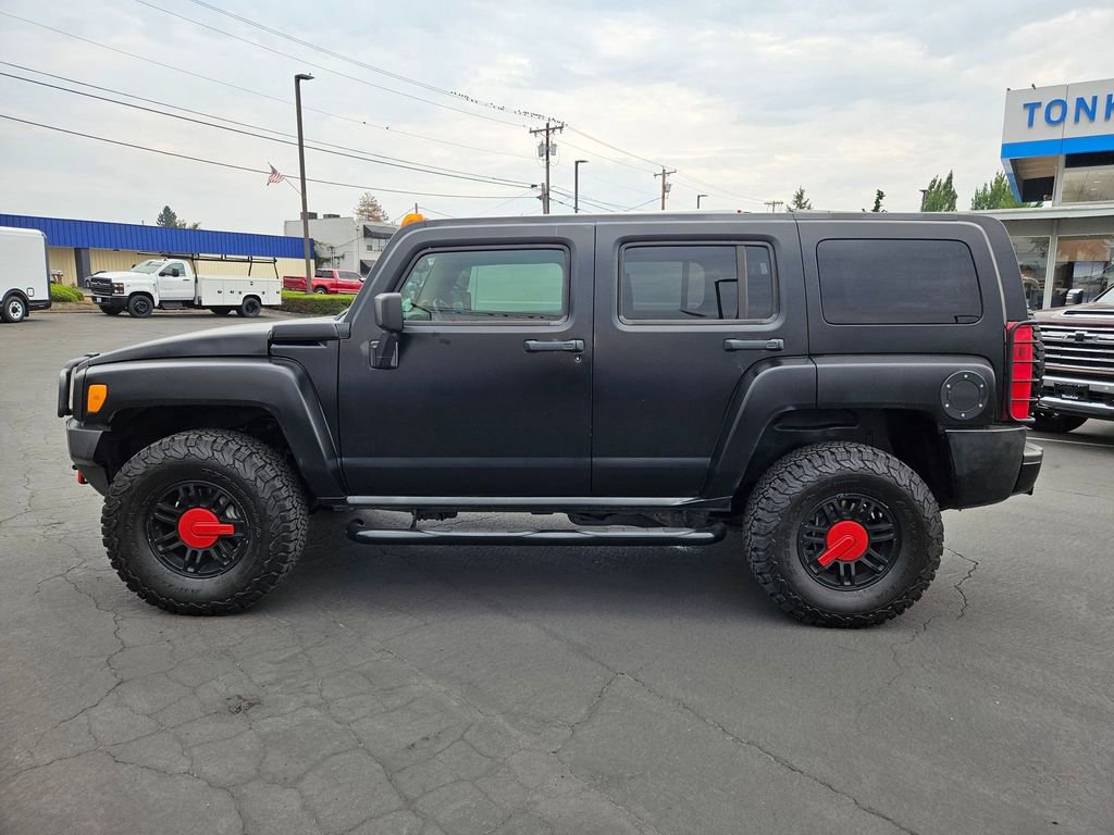 2008 Hummer H3 Luxury photo 3