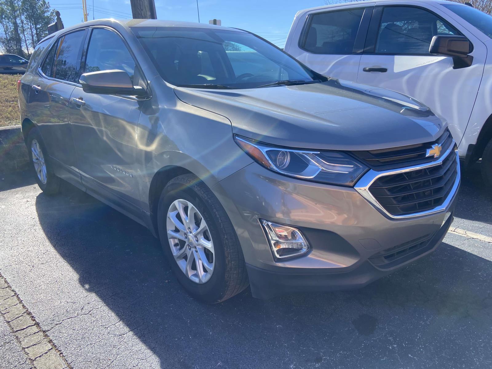 2019 Chevrolet Equinox LT's photo