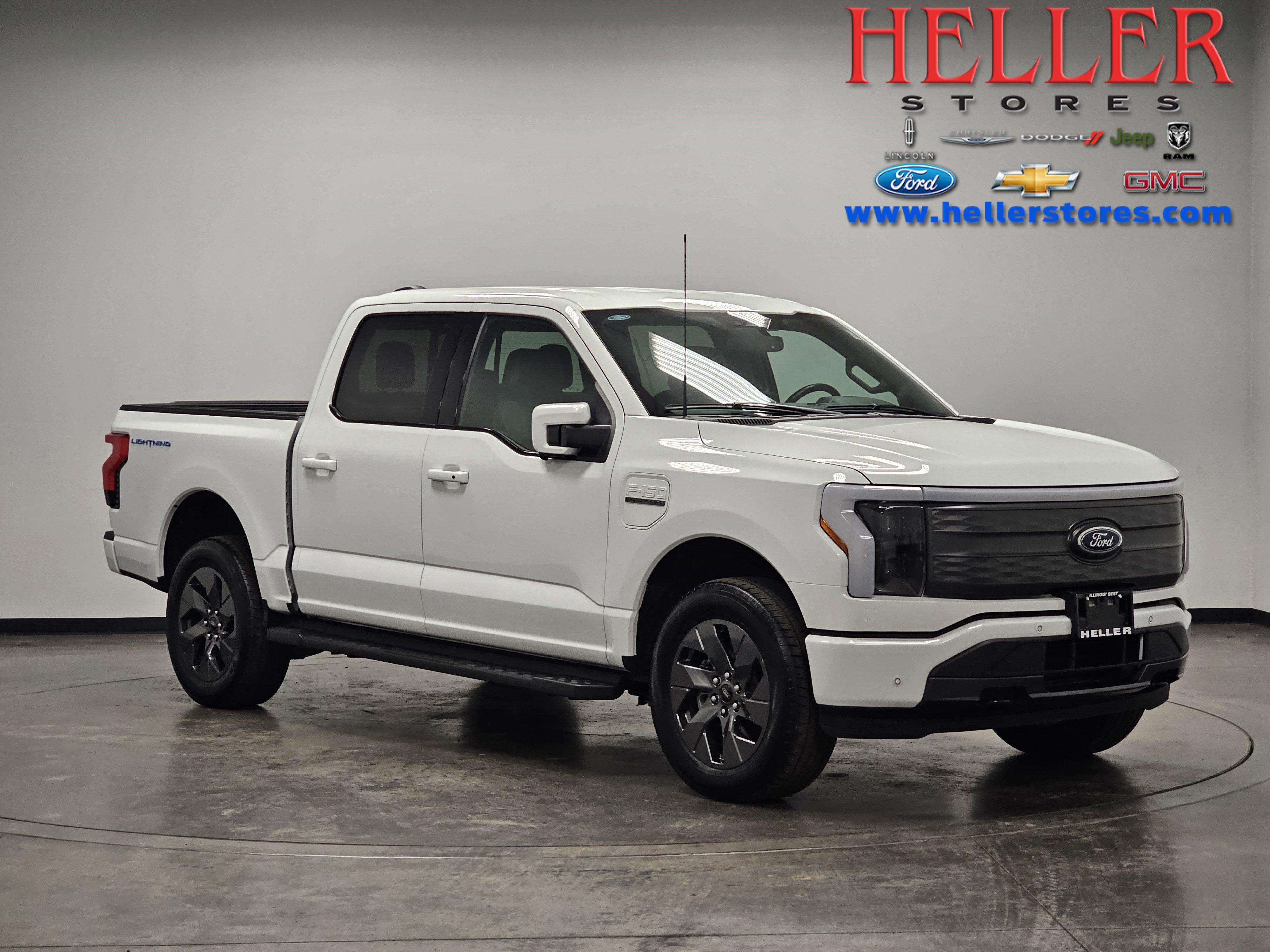 2023 Ford F-150 Lightning Lariat's photo