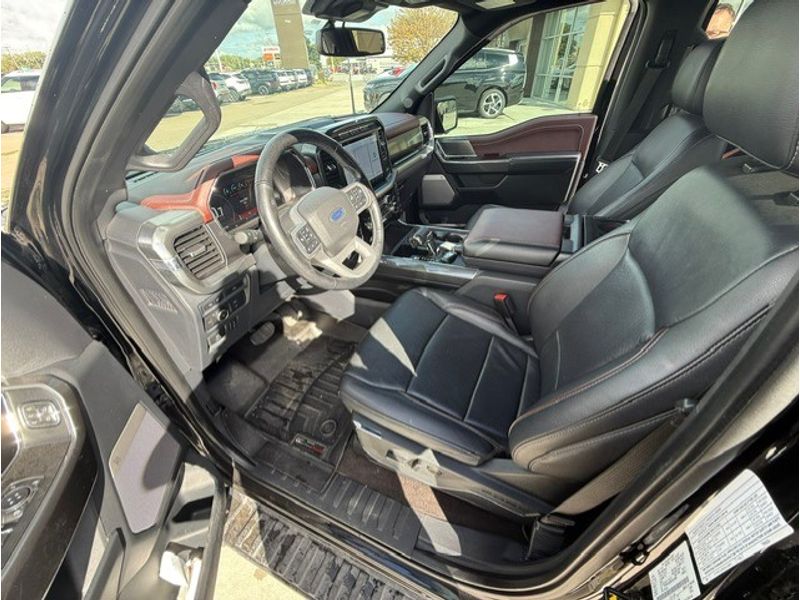 2022 Ford F-150 Lariat photo 13