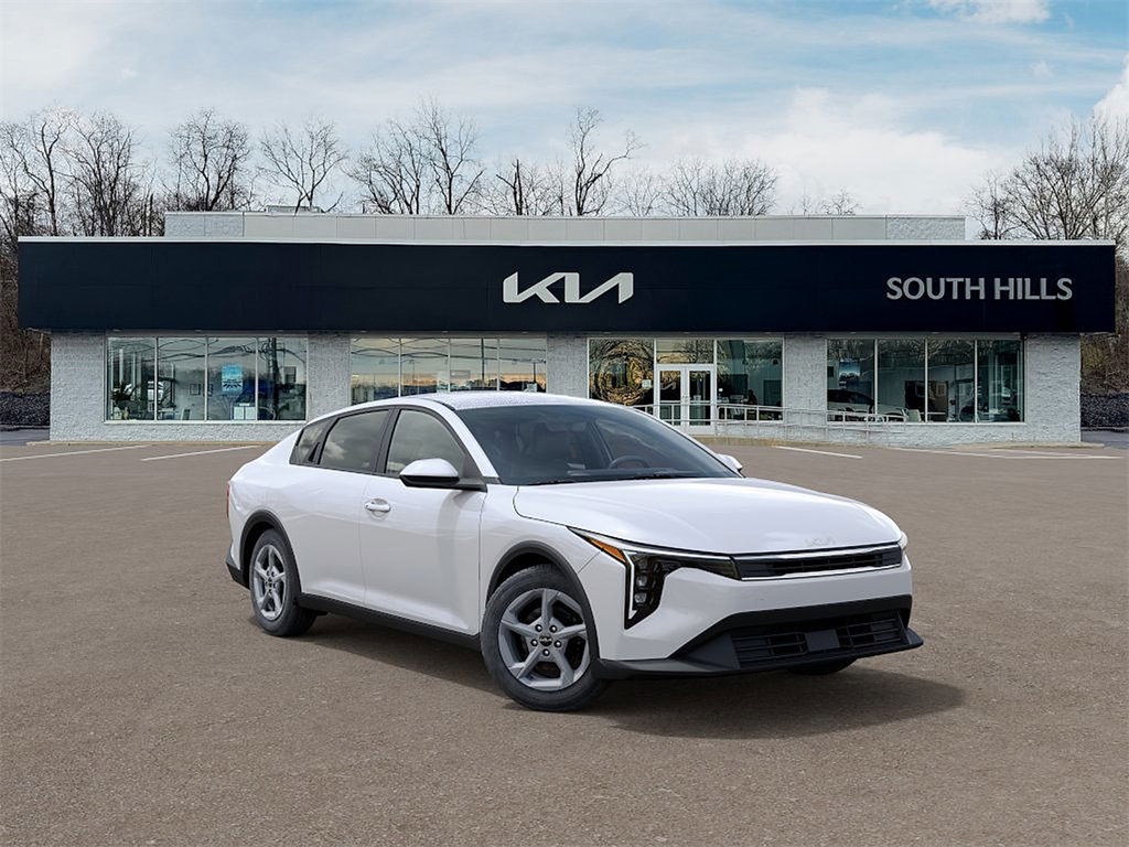 2025 Kia K4 LXS photo 7