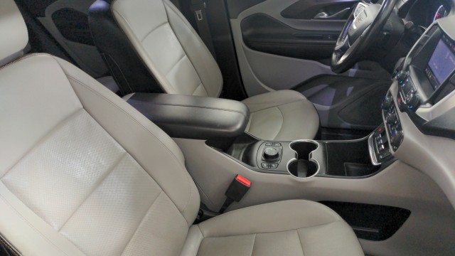 Used 2020  GMC SLT image 30