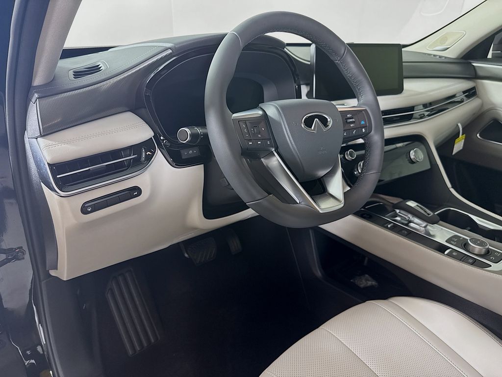 2026 Infiniti QX60 Luxe photo 7