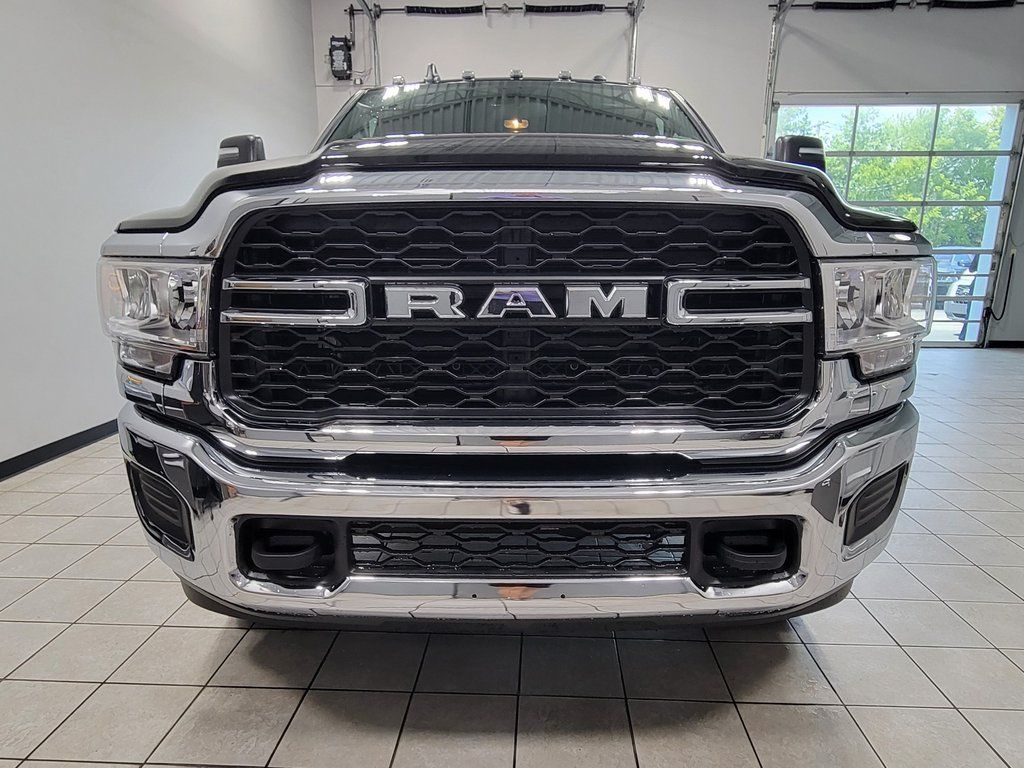 2024 Ram 2500 Tradesman photo 2