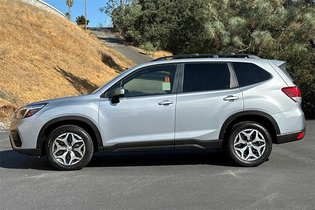 2021 Subaru Forester Premium photo 7
