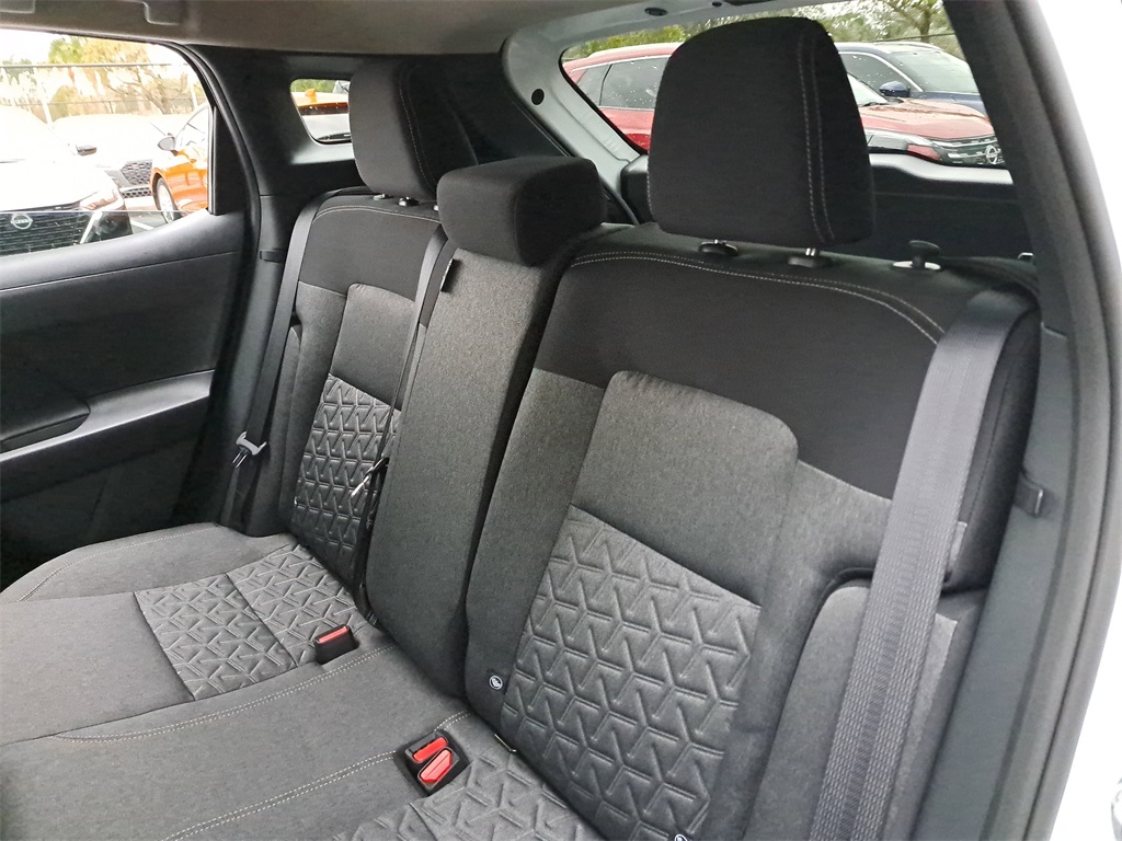 2026 Nissan Kicks SV photo 11