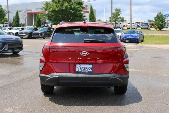 New 2025 Red Hyundai SEL Convenience FWD image 4
