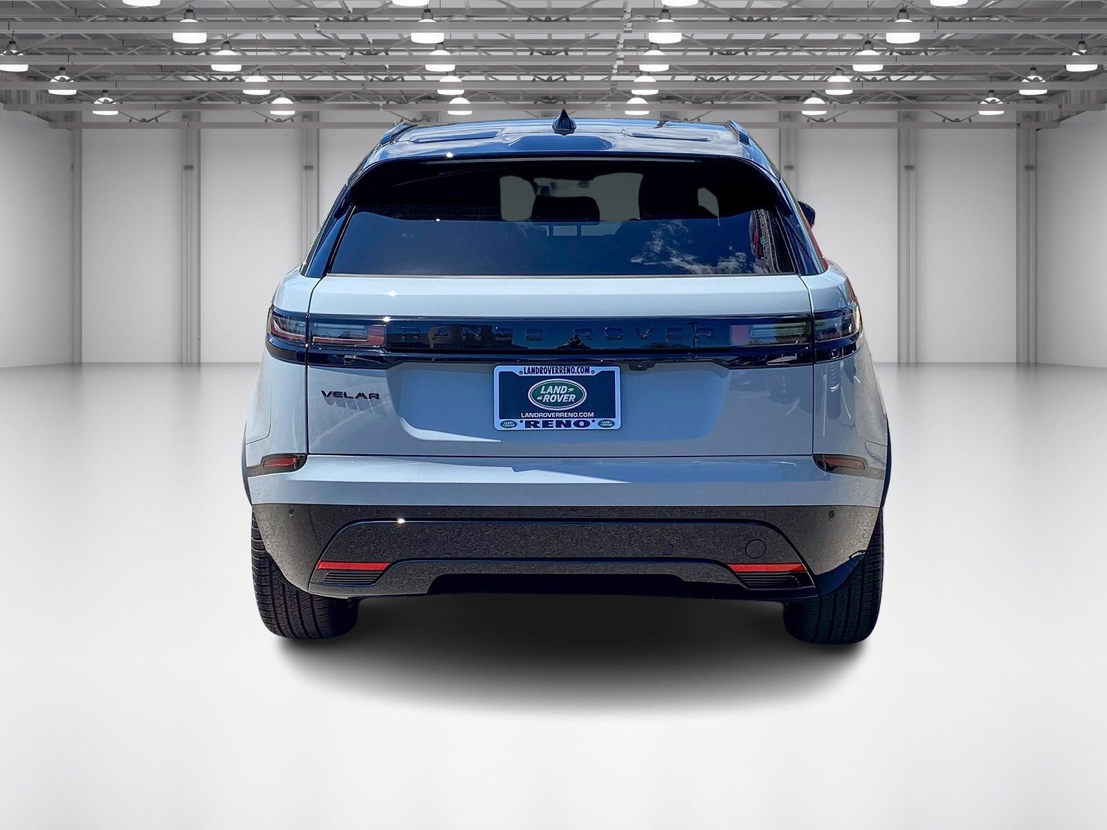 2025 Land Rover Range Rover Velar SE photo 4