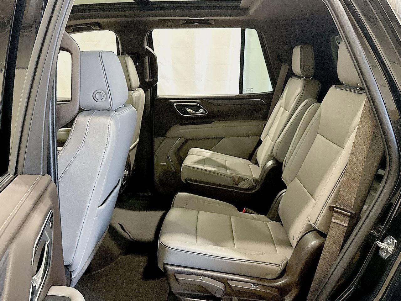 2023 Gmc Yukon SLT photo 24