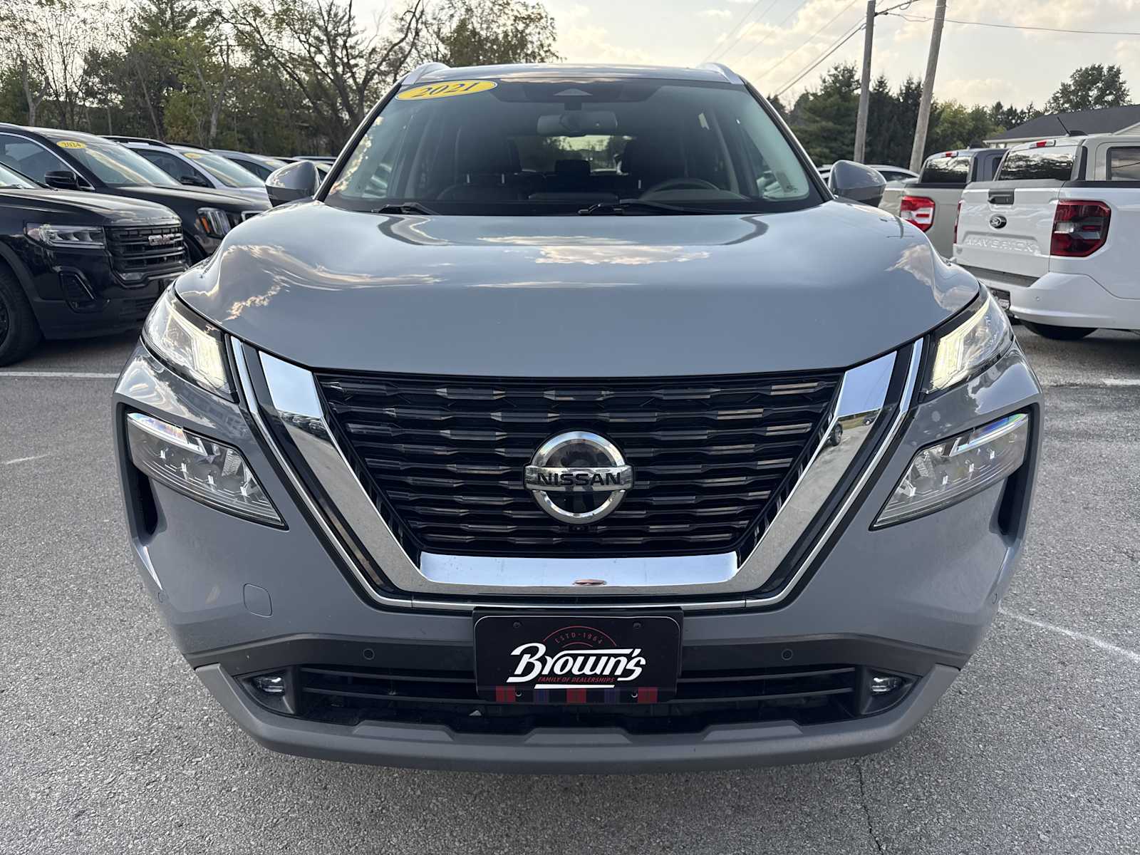 2021 Nissan Rogue SL photo 2