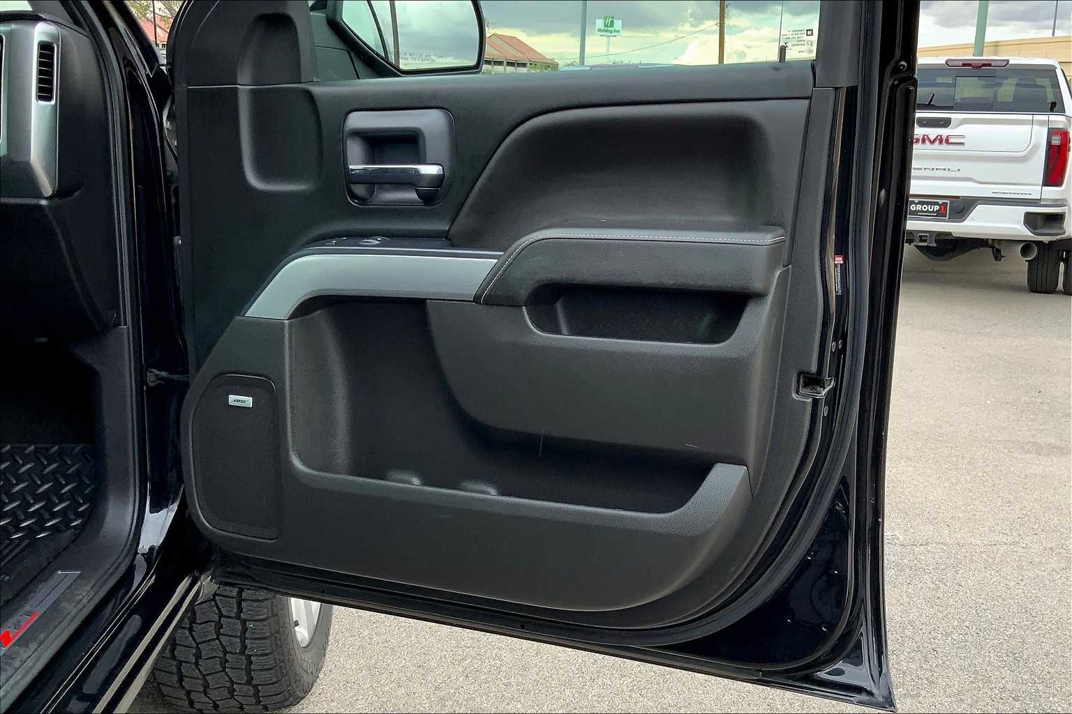 2018 Chevrolet Silverado 1500 LT photo 20