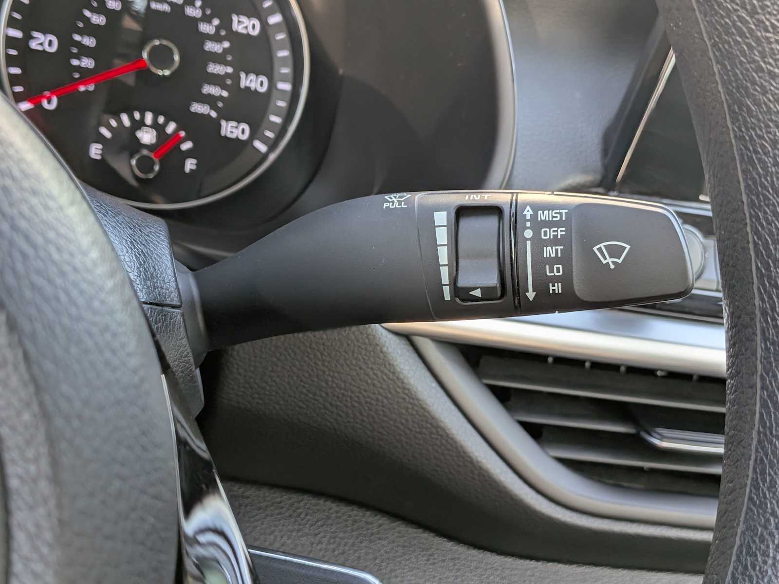 2024 Kia Forte LXS photo 24