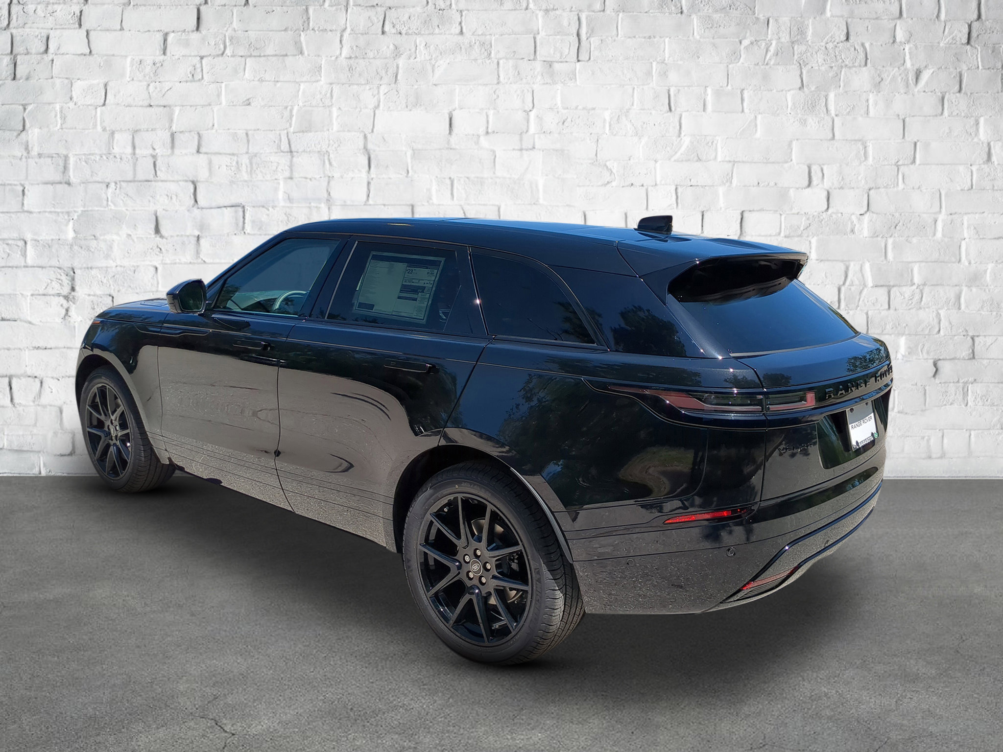 2026 Land Rover Range Rover Velar SE photo 2