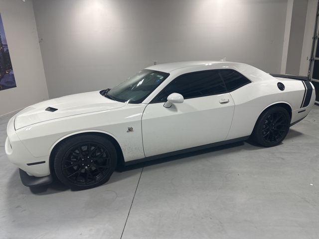 2016 Dodge Challenger R/T Scat Pack photo 3