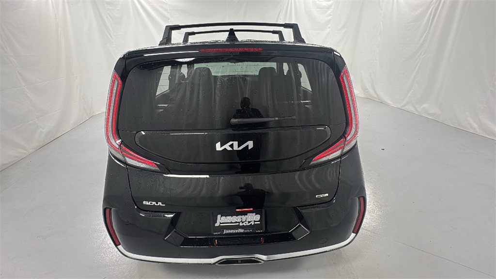 2025 Kia Soul GT-Line photo 4