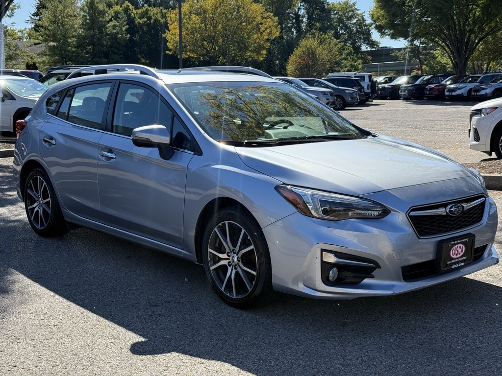 2017 Subaru Impreza 2.0i Limited photo 3