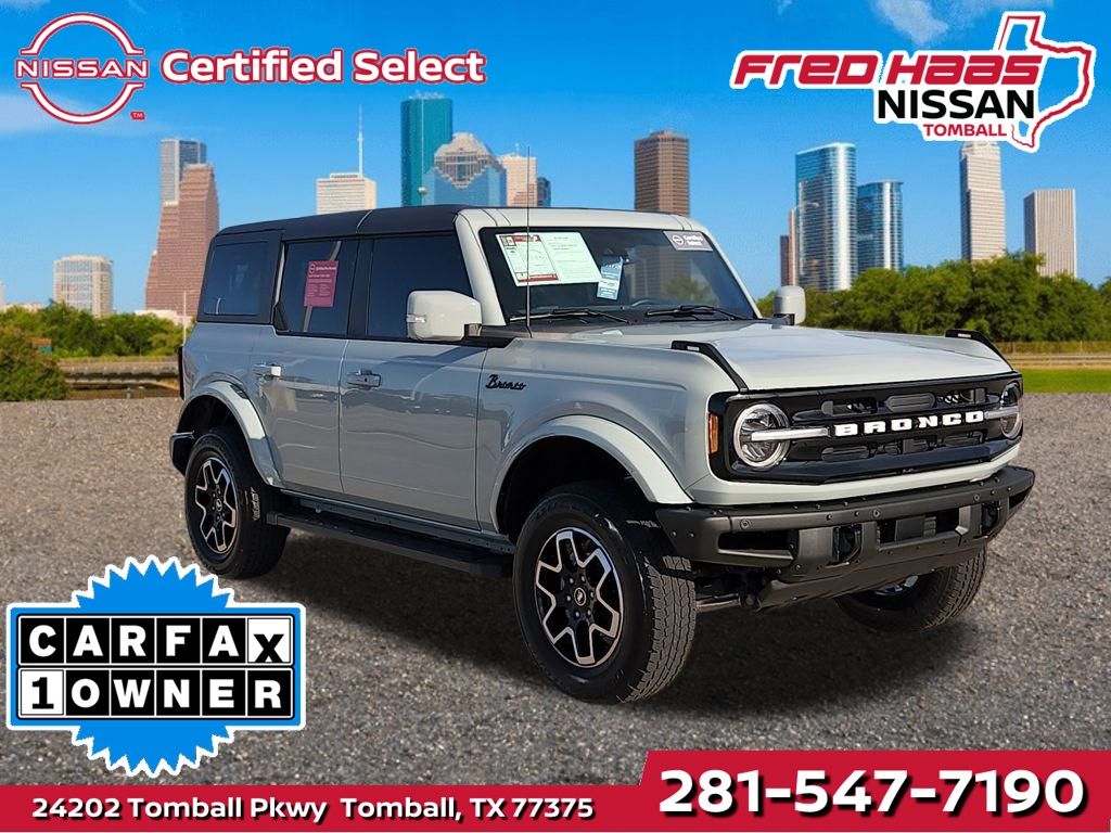 2023 Ford Bronco 4-Door Outer Banks's photo