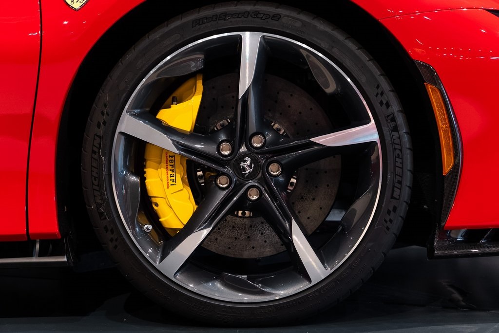 2023 Ferrari SF90 Spider Base photo 16