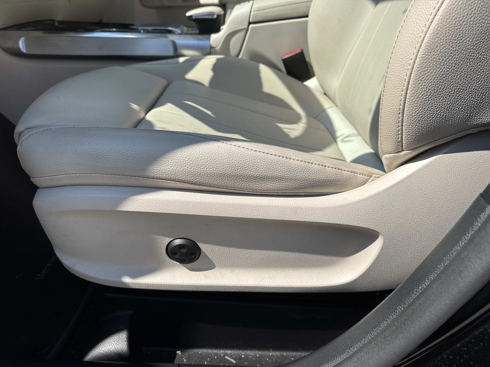 2020 Mercedes Benz GLB 250 photo 14