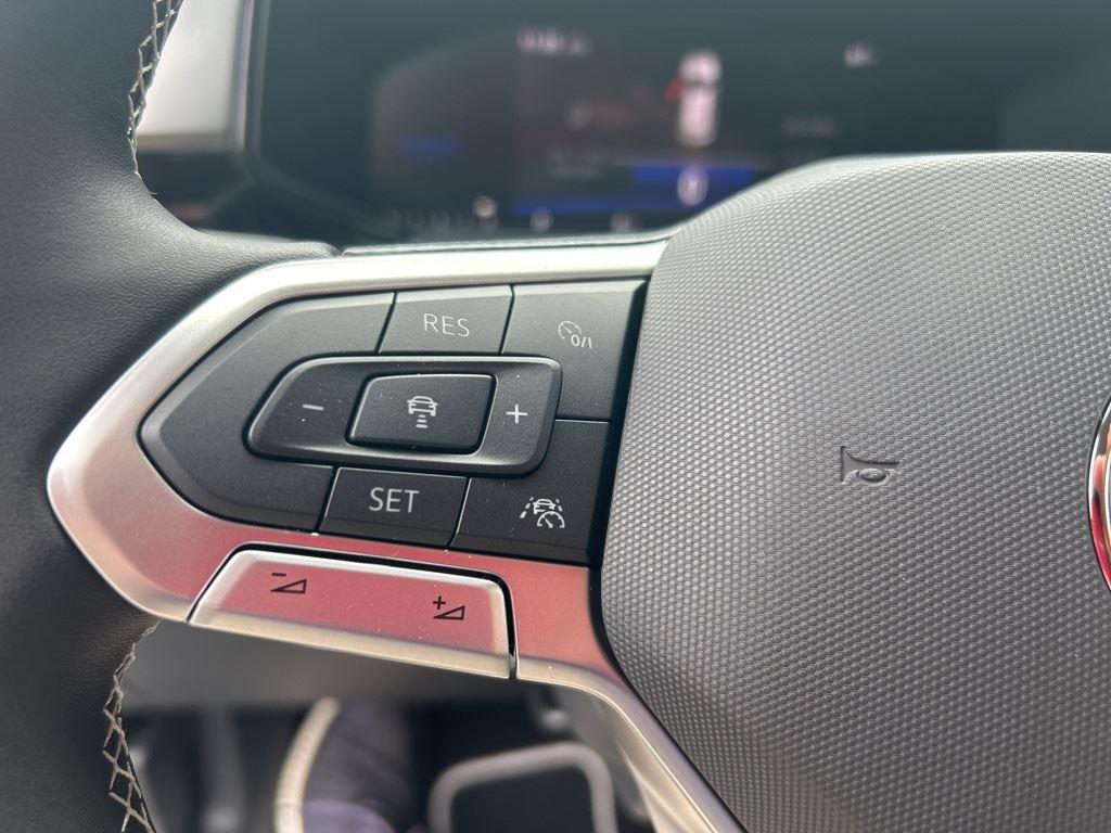 2025 Volkswagen Taos S photo 12