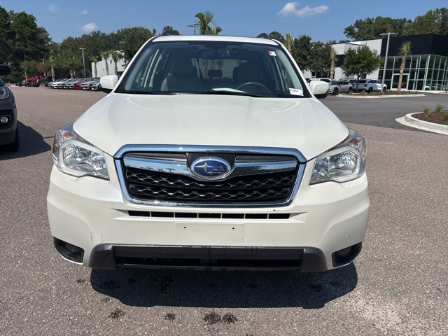 2016 Subaru Forester 2.5i Touring photo 2