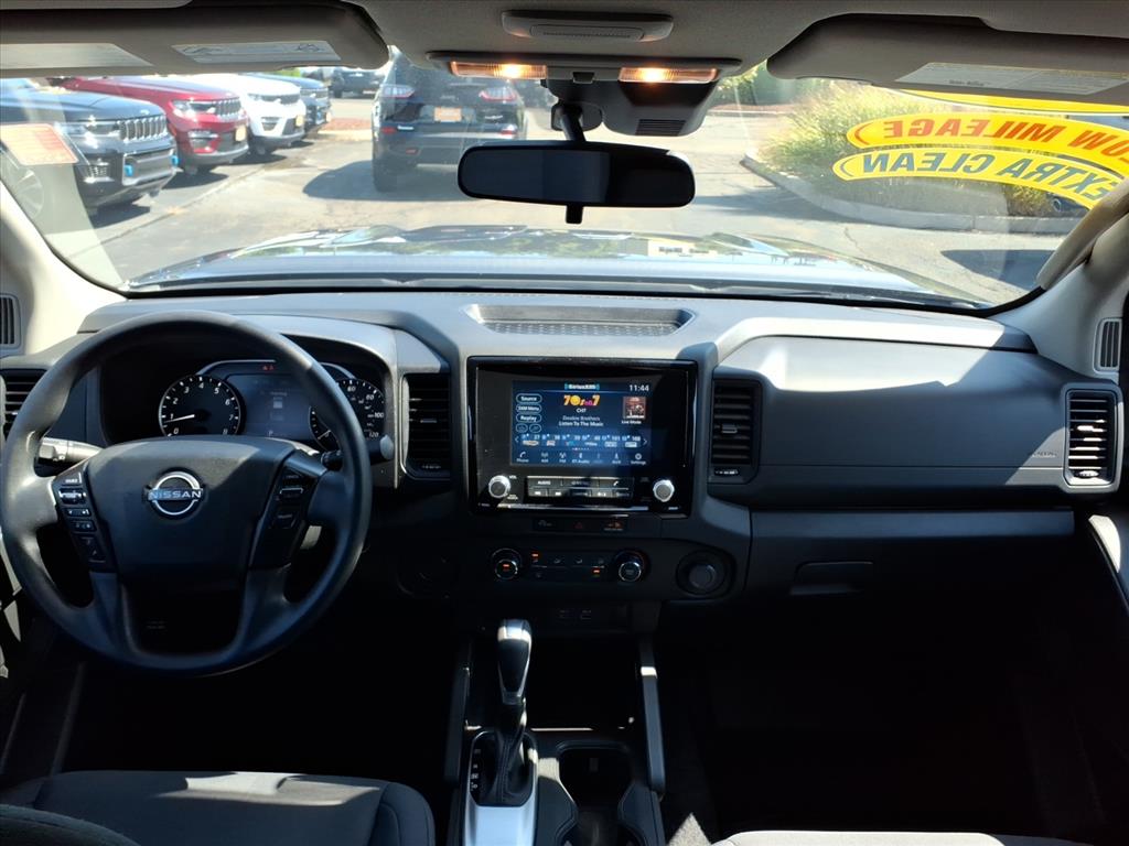 2024 Nissan Frontier S photo 13