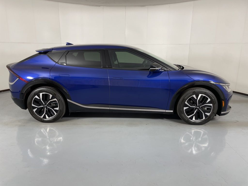2024 Kia EV6 Wind photo 10