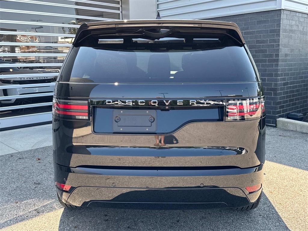2025 Land Rover Discovery SE photo 5