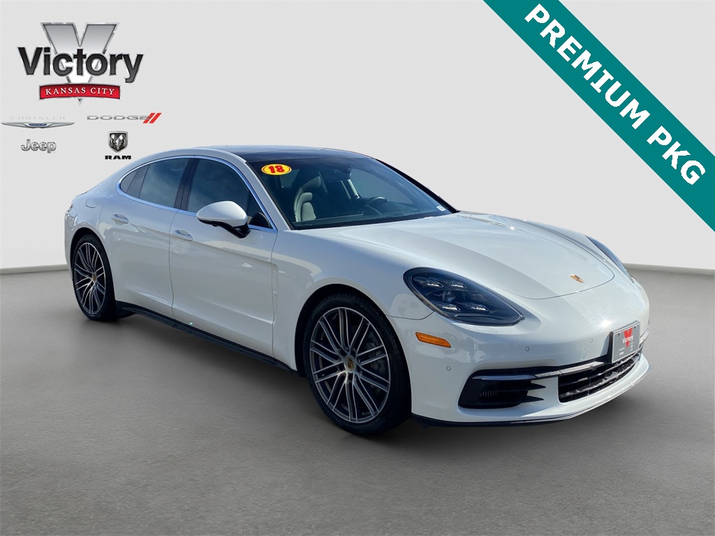 2018 Porsche Panamera 4S's photo