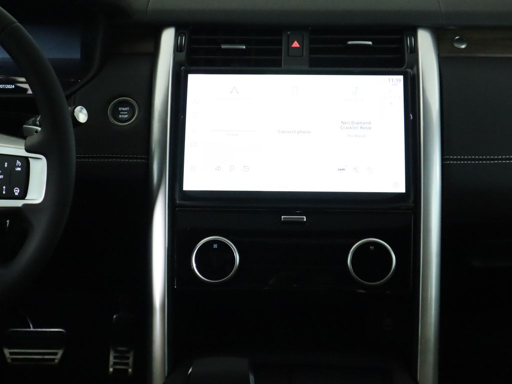2025 Land Rover Discovery SE photo 14