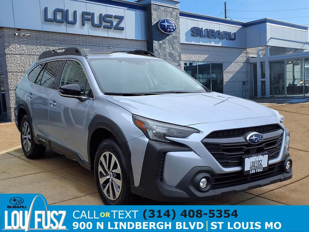 2024 Subaru Outback Premium's photo